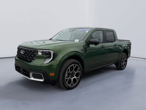 Used 2025 Ford Maverick Lariat image 7