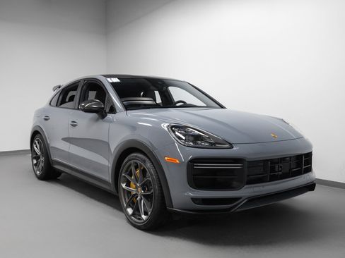 Certified 2023 Porsche Cayenne Turbo GT AWD/4WD image 10
