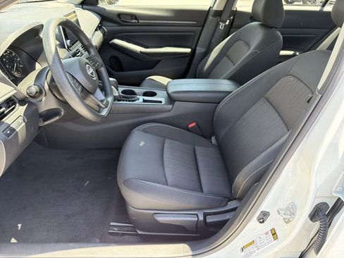 Certified 2025 Nissan Altima 2.5 S FWD image 26