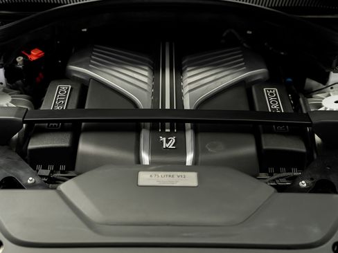 Used 2023 Rolls-Royce Cullinan Black Badge w/ Dark Exterior Package AWD/4WD image 63