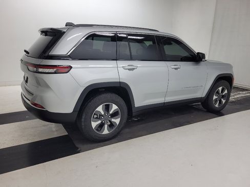 Used 2022 Jeep Grand Cherokee Limited 4xe w/ Luxury Tech Group II image 10