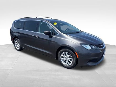 Used 2021 Chrysler Voyager Lxi FWD image 9