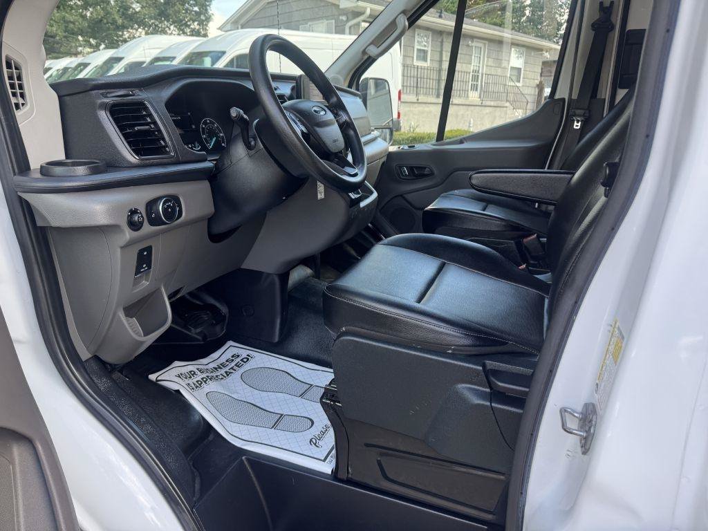 Used 2023 Ford Transit 150 Medium Roof RWD image 5