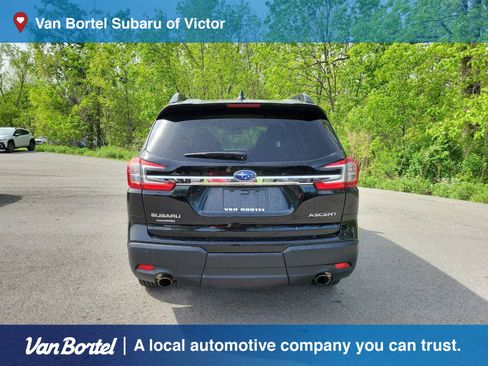 Certified 2023 Subaru Ascent Premium w/ Convenience Package AWD/4WD image 4