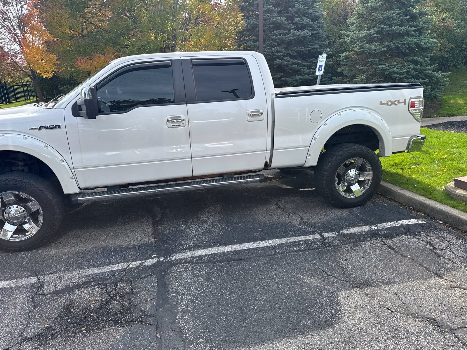 Used 2013 Ford F150 Lariat w/ Mid Equipment Group AWD/4WD image 3