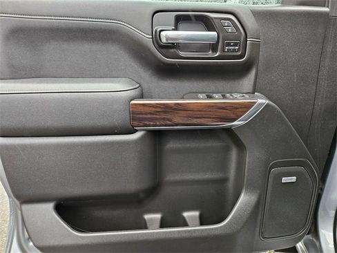 Used 2022 GMC Sierra 1500 SLT w/ SLT Premium Plus Package image 16