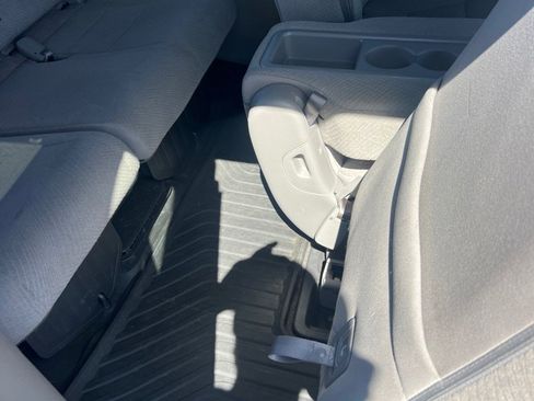 Used 2016 Honda Odyssey SE image 16