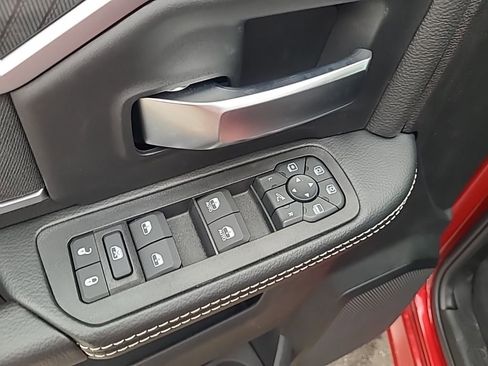 New 2026 RAM 2500 Big Horn AWD/4WD image 10