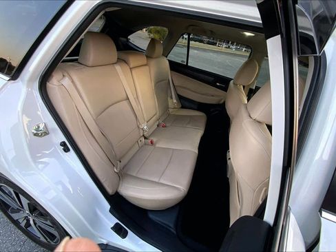 Used 2019 Subaru Outback 3.6R Limited image 20