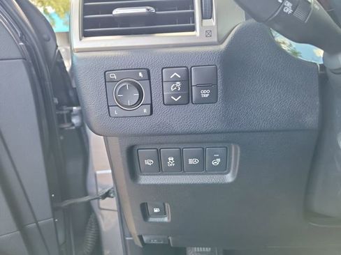Used 2021 Lexus GX 460 Premium AWD/4WD image 14