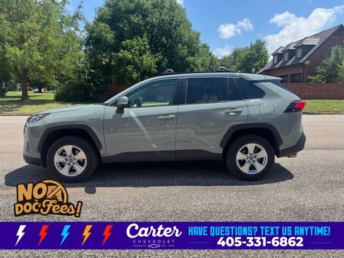 Used 2020 Toyota RAV4 XLE w/ Convenience Package AWD/4WD image 6