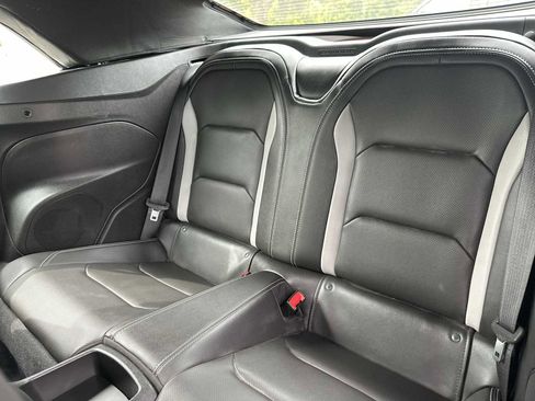 Certified 2018 Chevrolet Camaro SS RWD image 17