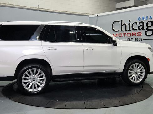 Used 2023 Cadillac Escalade Luxury AWD/4WD image 13