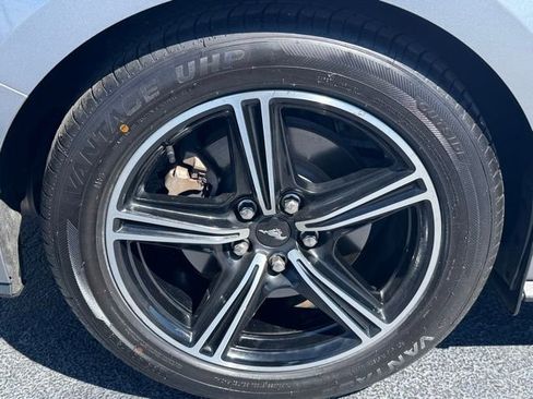 Used 2024 Ford Mustang Premium image 5