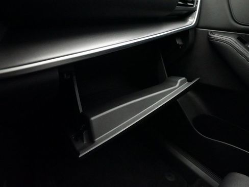 Certified 2024 Nissan Rogue SV w/ SV Premium Package image 34