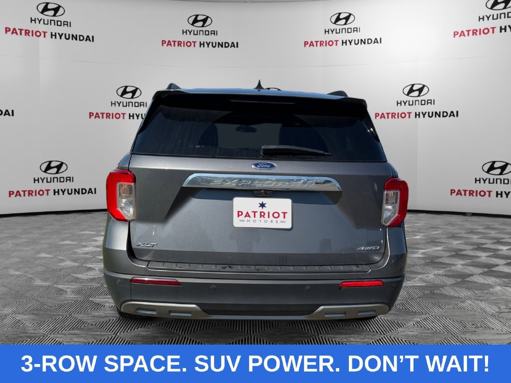 Used 2021 Ford Explorer XLT w/ Equipment Group 202A AWD/4WD image 4