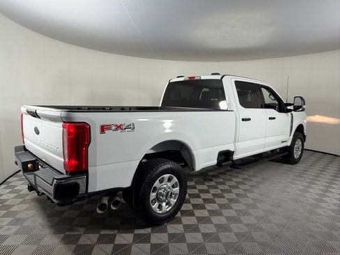 Used 2023 Ford F350 XLT w/ FX4 Off-Road Package image 6