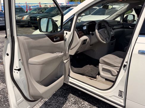 Used 2015 Nissan Quest S FWD image 9