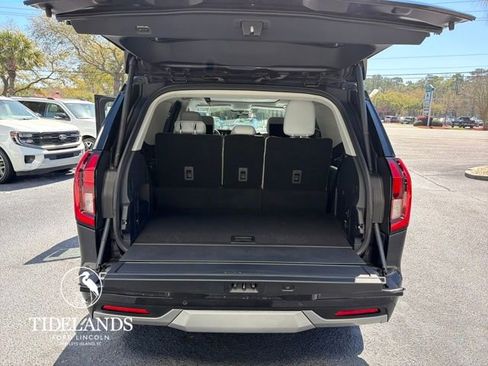 New 2026 Ford Expedition Platinum w/ Platinum Ultimate Package image 12