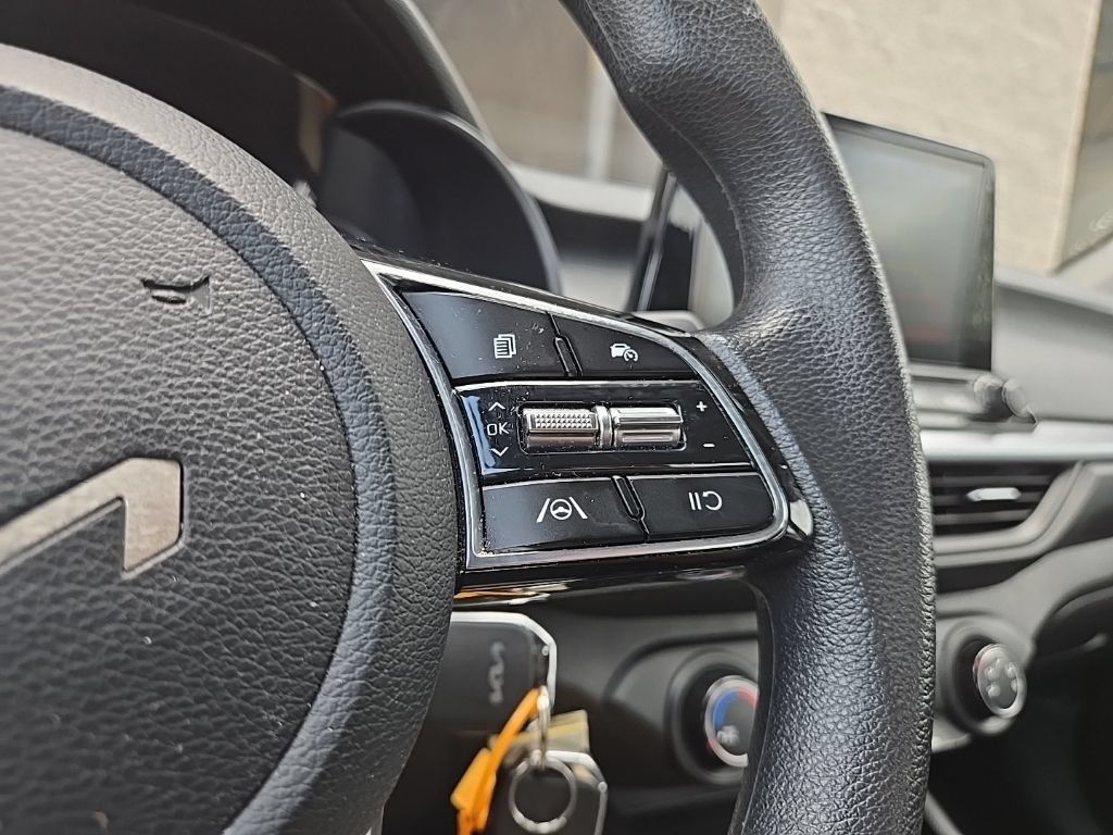 Certified 2023 Kia Forte LXS FWD image 15