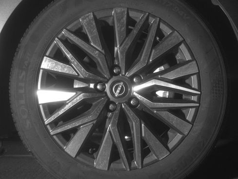 Used 2025 Nissan Altima 2.5 SV image 13