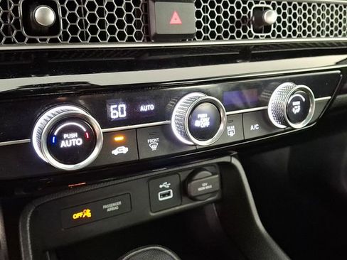 Used 2023 Honda Civic Sport image 17