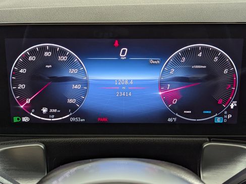 Used 2025 Mercedes-Benz GLB 250 image 15