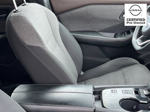 Certified 2023 Nissan Rogue SV FWD image 10