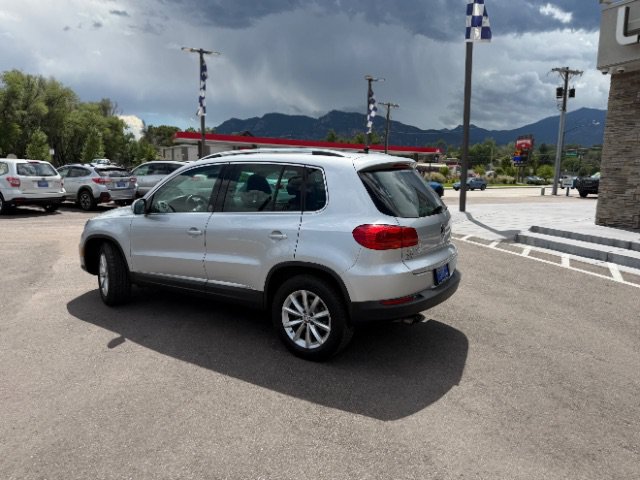 Used 2017 Volkswagen Tiguan Wolfsburg Edition AWD/4WD image 5