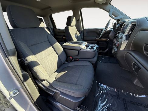 Used 2021 Chevrolet Silverado 1500 RST image 19