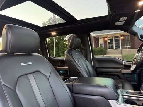Used 2019 Ford F150 Platinum w/ Equipment Group 701A Luxury AWD/4WD image 33