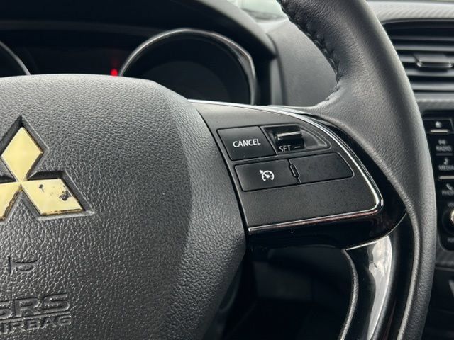 Used 2017 Mitsubishi Outlander Sport SE FWD image 33