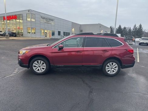 Used 2019 Subaru Outback 2.5i Premium image 4