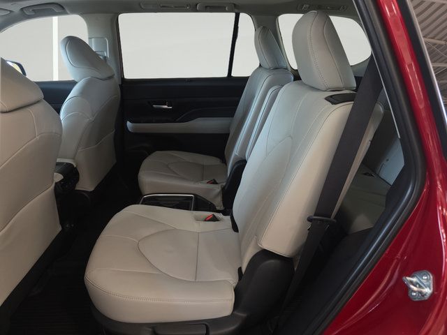 New 2026 Toyota Grand Highlander AWD image 26