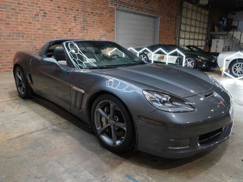 Used 2011 Chevrolet Corvette Grand Sport w/ Preferred Equipment Group image 39