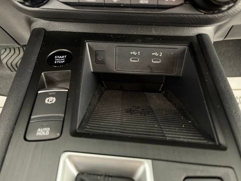 Used 2026 Nissan Kicks SV FWD image 29