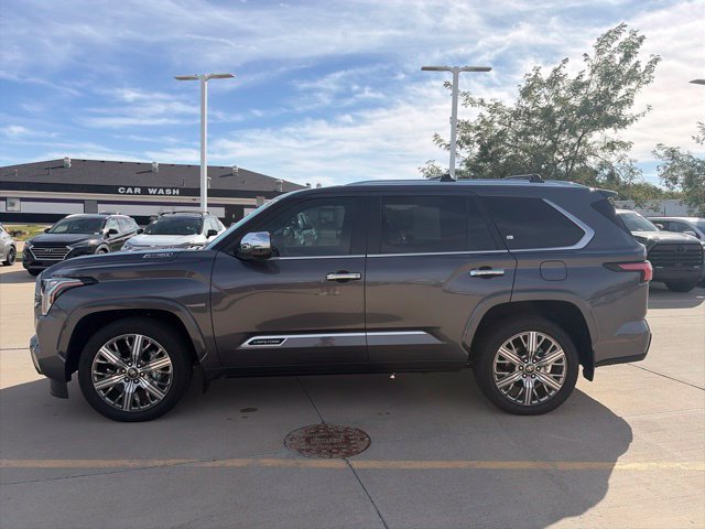 Used 2026 Toyota Sequoia Capstone AWD/4WD image 4