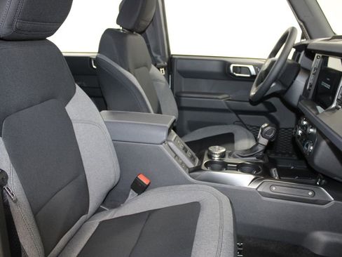 New 2025 Ford Bronco 4-Door image 22