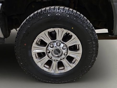 Used 2018 Ford F250 Lariat w/ Chrome Package AWD/4WD image 22