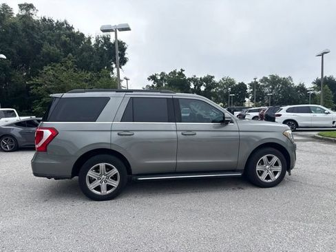Used 2019 Ford Expedition XLT w/ Equipment Group 202A RWD image 8