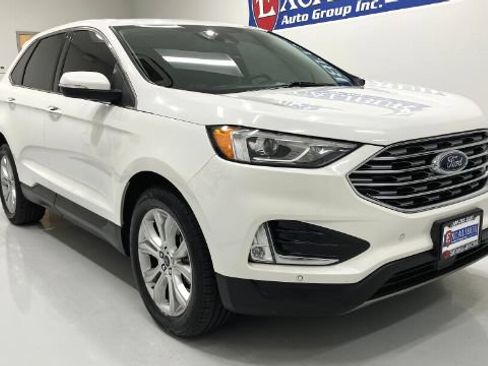 Used 2021 Ford Edge Titanium AWD/4WD image 3