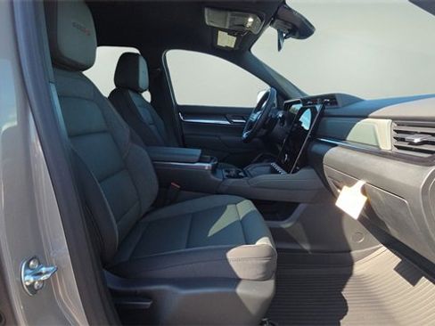 New 2026 GMC Terrain AT4 w/ LPO, Floor Liner Package image 13