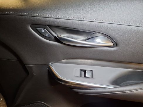 Used 2024 Cadillac XT4 Premium Luxury image 25