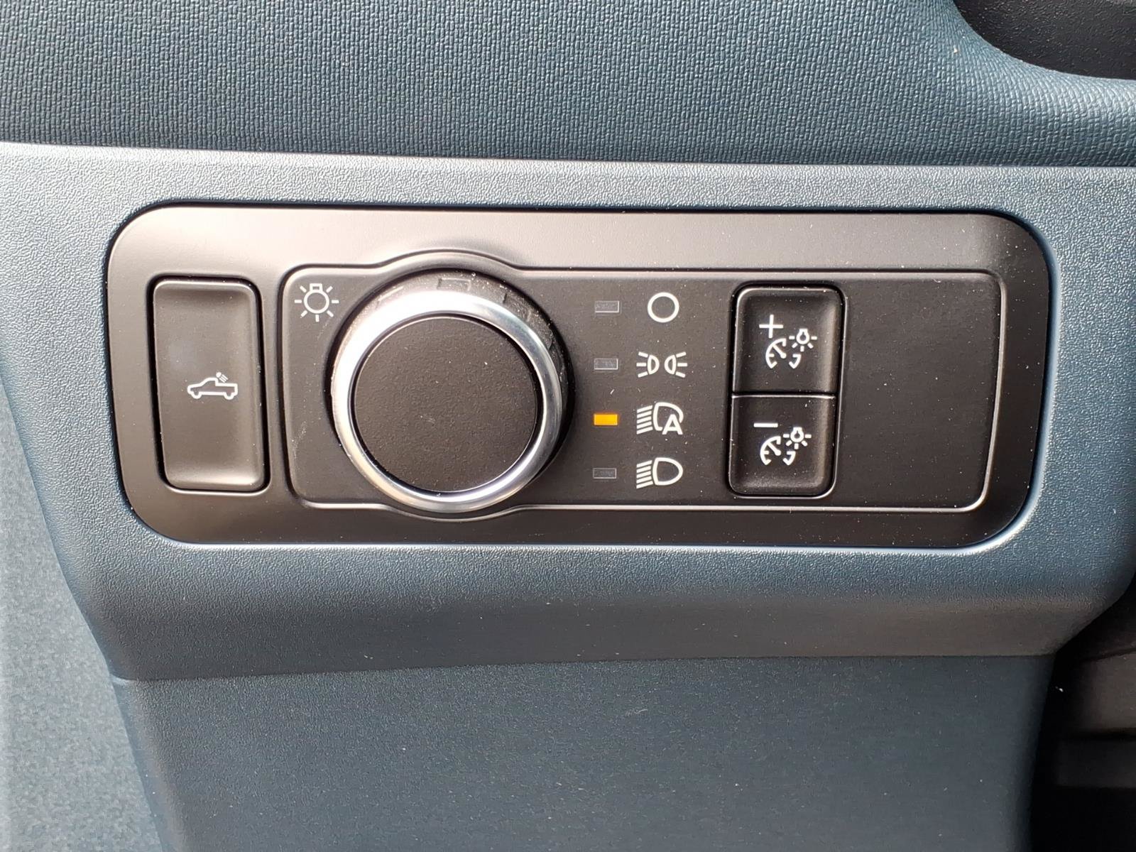 Used 2025 Ford Maverick XLT w/ XLT Luxury Package AWD/4WD image 17