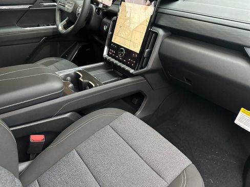 New 2026 GMC Acadia Elevation image 17