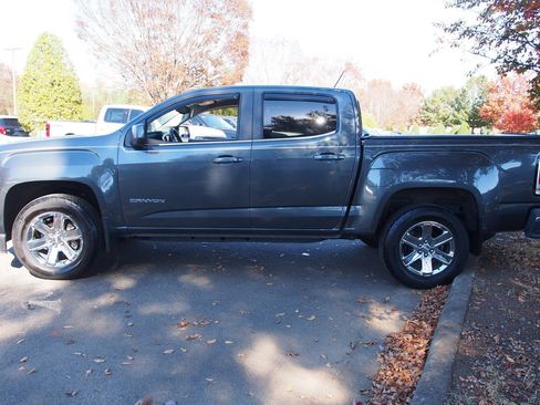 Used 2016 GMC Canyon SLE w/ SLE Convenience Package image 4