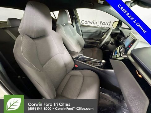 Used 2018 Toyota C-HR XLE image 17