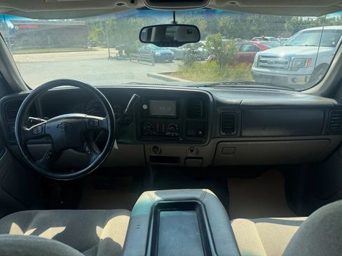 Used 2006 Chevrolet Tahoe LS w/ Smart Select Package image 14