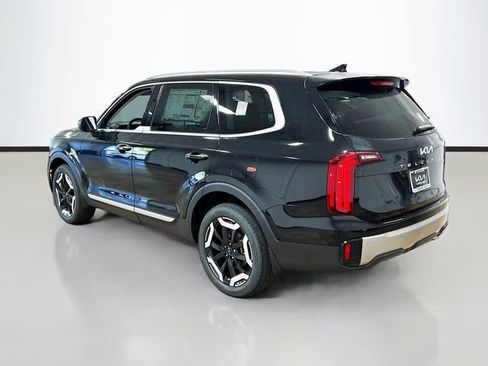 New 2025 Kia Telluride S image 5