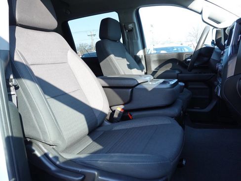 Used 2024 Chevrolet Silverado 2500 Custom w/ Custom Value Package image 33